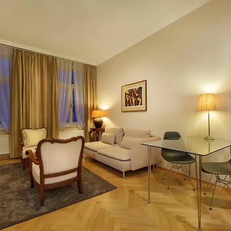 Hotel apartamentowy Hunger 4*