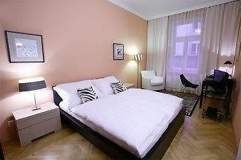 Hotel apartamentowy Hunger 4*