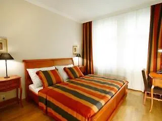 Hunger Hotel apartamentowy 4*