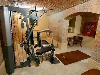 Hunger Hotel apartamentowy 4*