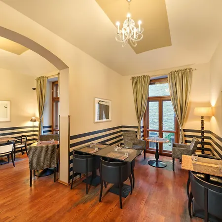 Hunger Apart-hotel 4*