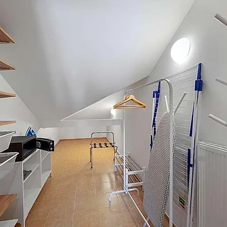 Hunger Aparthotel 4*