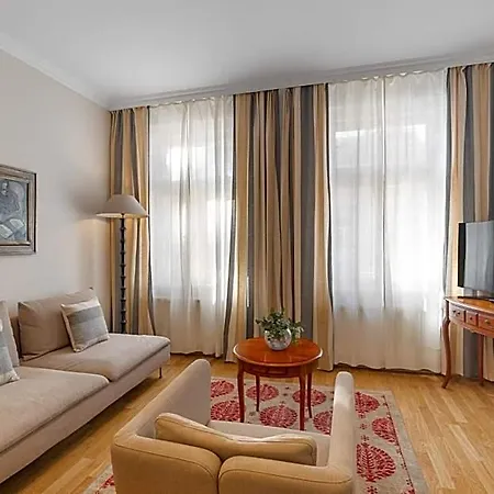 Hunger Aparthotel Praag
