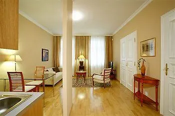 Apartahotel Hunger 4*