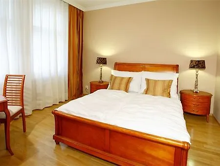 Hunger Aparthotel Praag
