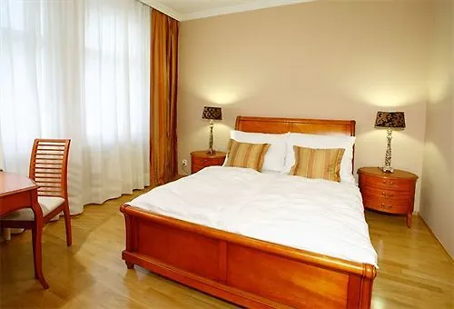 Hunger Aparthotel Praag