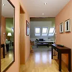 Hunger Aparthotel Praga