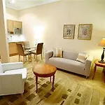 Aparthotel Hunger 4*