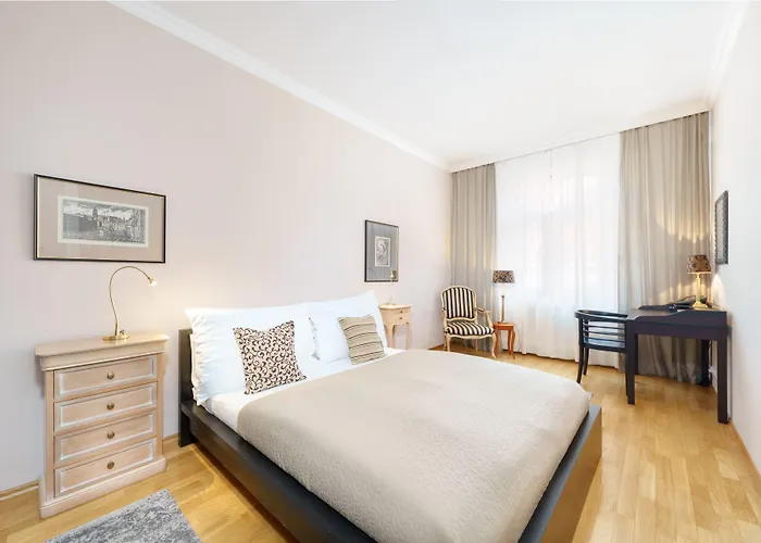 Aparthotel Hunger 4*