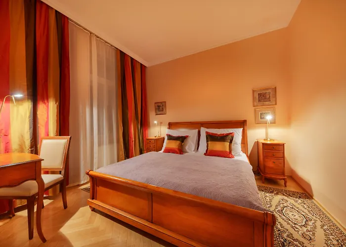 Hunger 4* Prague